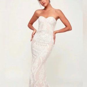 White lace strapless fit and flare wedding dress
